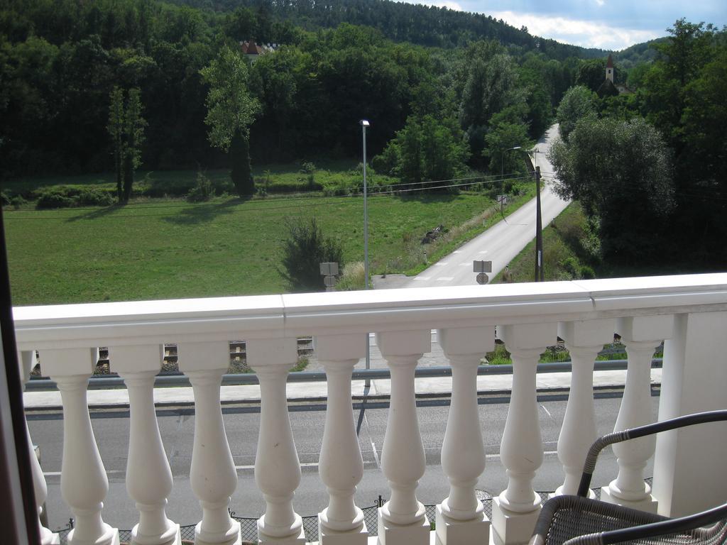 Hotel Kamptalschlössl Plank am Kamp Exterior foto